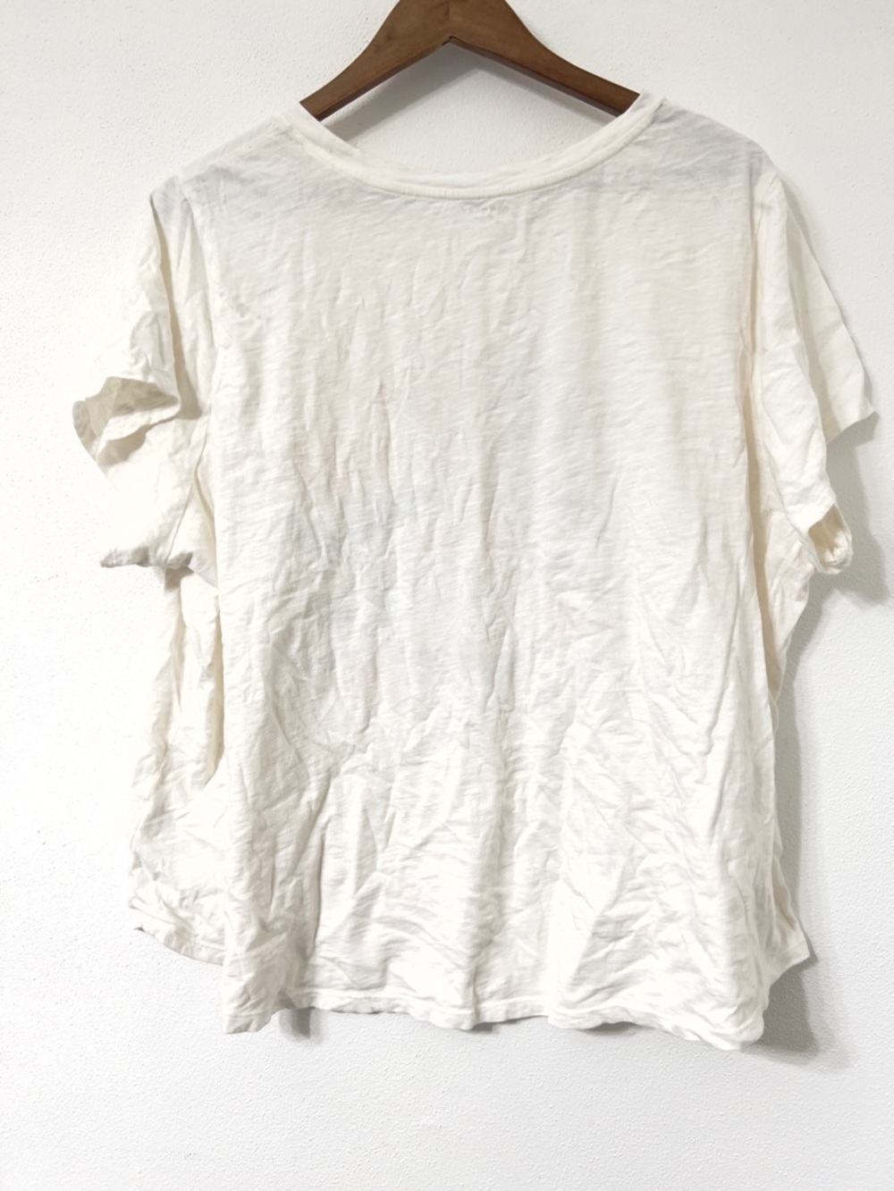 Old Navy Floral Graphic Tee Women 3X Plus Distressed Vintage Look Shirt - Picture 3 of 5